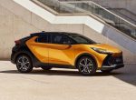 В Европе начали принимать заказы на кроссовер Toyota C-HR нового поколения