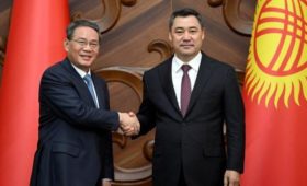 Президент Садыр Жапаров принял премьера Госсовета Китая Ли Цяна