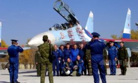 Путин и Жапаров принимают участие в праздновании 20-летия создания авиабазы «Кант»
