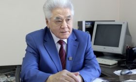 Сегодня академику НАН КР Абдухалиму Раимжанову  исполняется 80 лет