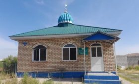 Депутат просит открыть мечети и медресе, которые ранее попали под проверки