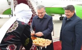 Президент Узбекистана Шавкат Мирзиеёв прибыл в Кыргызстан