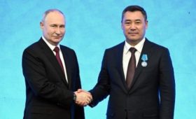 Пресс-секретарь президента Султанбаев прокомментировал награждение Жапарова орденом Почета России