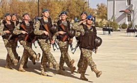 Военнослужащие Нацгвардии Кыргызстана участвуют в тактико-специальных занятиях с коллегами из Нацгвардии Узбекистана