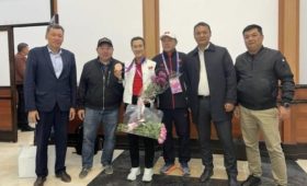 Азиатские игры: Сардана Трофимова прибыла в Бишкек