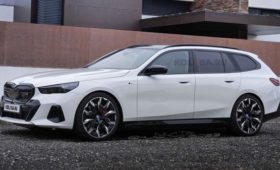 Новый BMW 5 Series Touring 2024