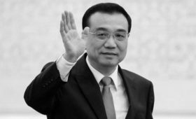 Садыр Жапаров выразил соболезнования Си Цзиньпину в связи с кончиной экс-премьера Госсовета Китая Ли Кэцяна