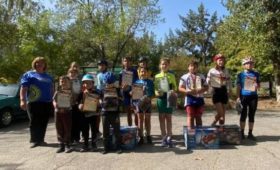 В Бишкеке прошло первенство СДЮШОР по велосипедному спорту среди учащихся трех возрастных групп