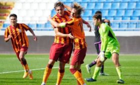 Юношеская лига УЕФА: Бекназ Алмазбеков помог «Галатасараю» обыграть «Баварию»