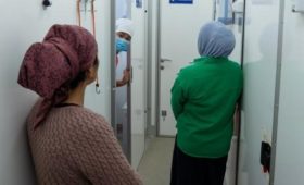 Медики осмотрели женщин и девочек в 8 приграничных сел Баткенской области