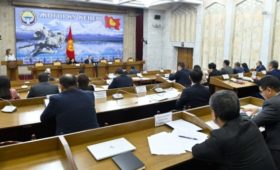 Комитет ЖК обсудил социально-правовое положение и защиту прав кыргызстанцев в России