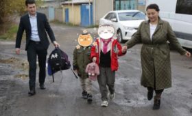 В Первомайском районе Бишкека трое детей обрели приемную семью
