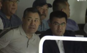 Садыр Жапаров присутствует на матче Кыргызстан – Оман