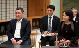 Президент и первая леди приняли участие в чайной церемонии в Японии