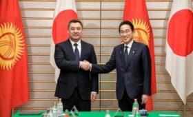 Президент Садыр Жапаров провел переговоры с премьером Японии Фумио Кисида