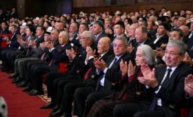 В Бишкеке прошло празднование 90-летия госдеятеля Абсамата Масалиева. Кто приглашен на мероприятие? 