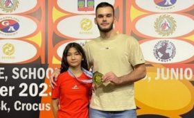 12-летняя Саида Сабырова выиграла чемпионат мира по грэпплингу