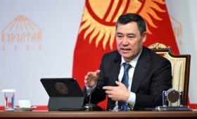 Кыргызам только власть нужна. Нужны удостоверение, мандат, чтобы пойти и командовать над местной властью, решать личные вопросы, – президент 