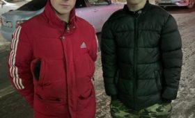 В Бишкеке двое подростков помогли потерявшемуся мальчику с аутизмом