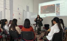 В Бишкеке стартовал рэп лагерь для девушек из регионов “Алга”
