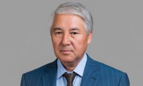 Мыктыбек Абдылдаев назначен руководителем Секретариата народного курултая