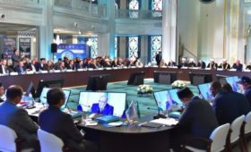 Муфтий Ракиев принимает участие в XIX международном мусульманском форуме в Москве