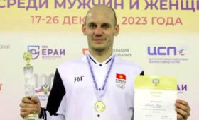 Кыргызстанец Роман Петров завоевал золото на Кубке России по фехтованию