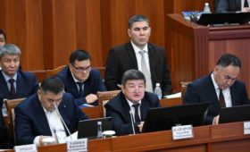 День 14 Декабря: Акылбек Жапаров не планирует менять структуру правительства