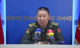 Впервые в Кыргызстане министр обороны побывал во всех военкоматах