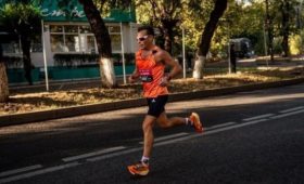 Илья Тяпкин занял 3 место на чемпионате Азии по марафону