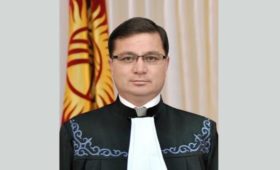 Омурбек Сарыбаев назначен председателем Кочкорского райсуда