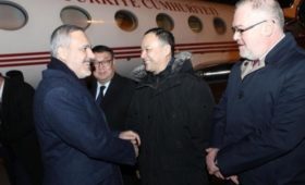 В Кыргызстан прибыл министр иностранных дел Турции