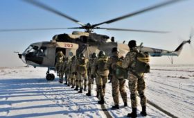 Садыр Жапаров определил высший командный состав Вооруженных Сил Кыргызстана
