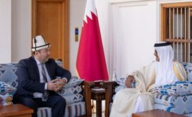 Посол Кыргызстана вручил верительные грамоты эмиру Катара