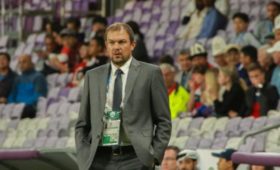 Бывший главный тренер сборной Кыргызстана Александр Крестинин придет на матч Кыргызстан – Оман 