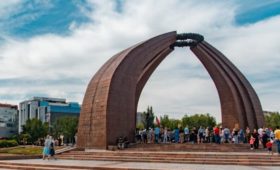 Депутат интересуется, как Кабмин готовится к празднованию 80-летия Дня Победы
