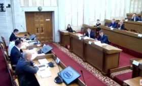 Комитет ЖК снял с повестки дня законопроект о СМИ