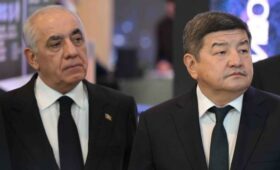 Акылбек Жапаров поздравил Али Асадова с назначением на пост премьера Азербайджана