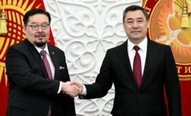 Президент Садыр Жапаров принял спикера парламента Монголии Гомбожавына Занданшатара