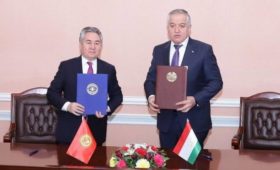 Главы МИД Кыргызстана и Таджикистана провели переговоры в Душанбе