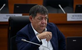 ЦИК рассмотрит досрочное прекращение полномочий депутата Абдыбахаба Боронбаева