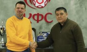 Камчыбек Ташиев встретился с тренером сборной Кыргызстана Штефаном Тарковичем