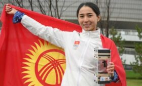 Айнуска Калил кызы завоевала серебро чемпионата Азии в помещениях