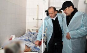 Садыр Жапаров навестил пострадавших в результате аварии на ТЭЦ