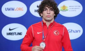 Турнир в Турции: Обидчик Акжола Махмудова устроил драку с иранцем в полуфинале, их дисквалифицировали