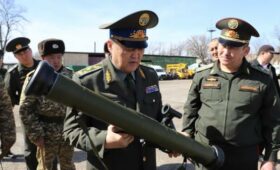 Камчыбек Ташиев ознакомился с новым военно-техническим имуществом Погранслужбы ГКНБ