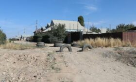 В жилмассиве Ак-Ордо под арестом остаются 42 га земель, – аким Сокулукского района