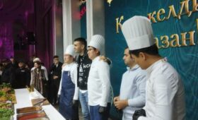 В Бишкеке прошел ифтар с известным поваром  Бураком Оздемиром