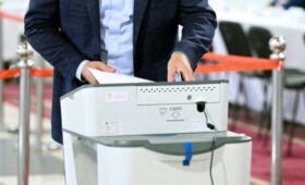 Президент на 28 апреля назначил выборы депутатов ЖК по Баткенскому и Кара-Суйскому избирательным округам