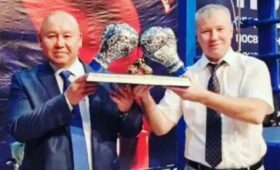 В Кыргызстан прилетел чемпион мира по боксу